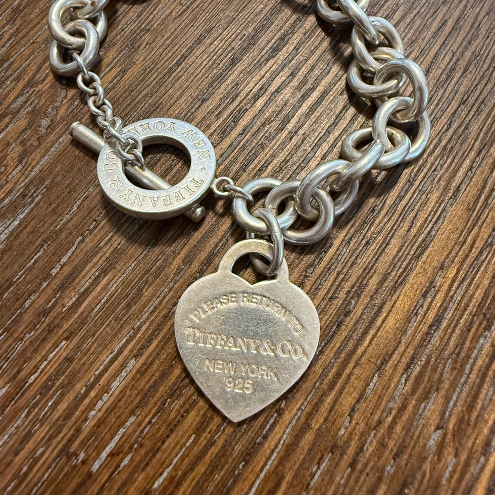 Tiffany & Co. Silver Chain Link Return to Tiffany Bracelet - Picture 2 of 4